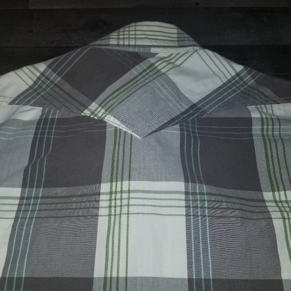 Hollister Pearl Snap Western Style Casual Buttondown Shirt - Picture 6 of 6